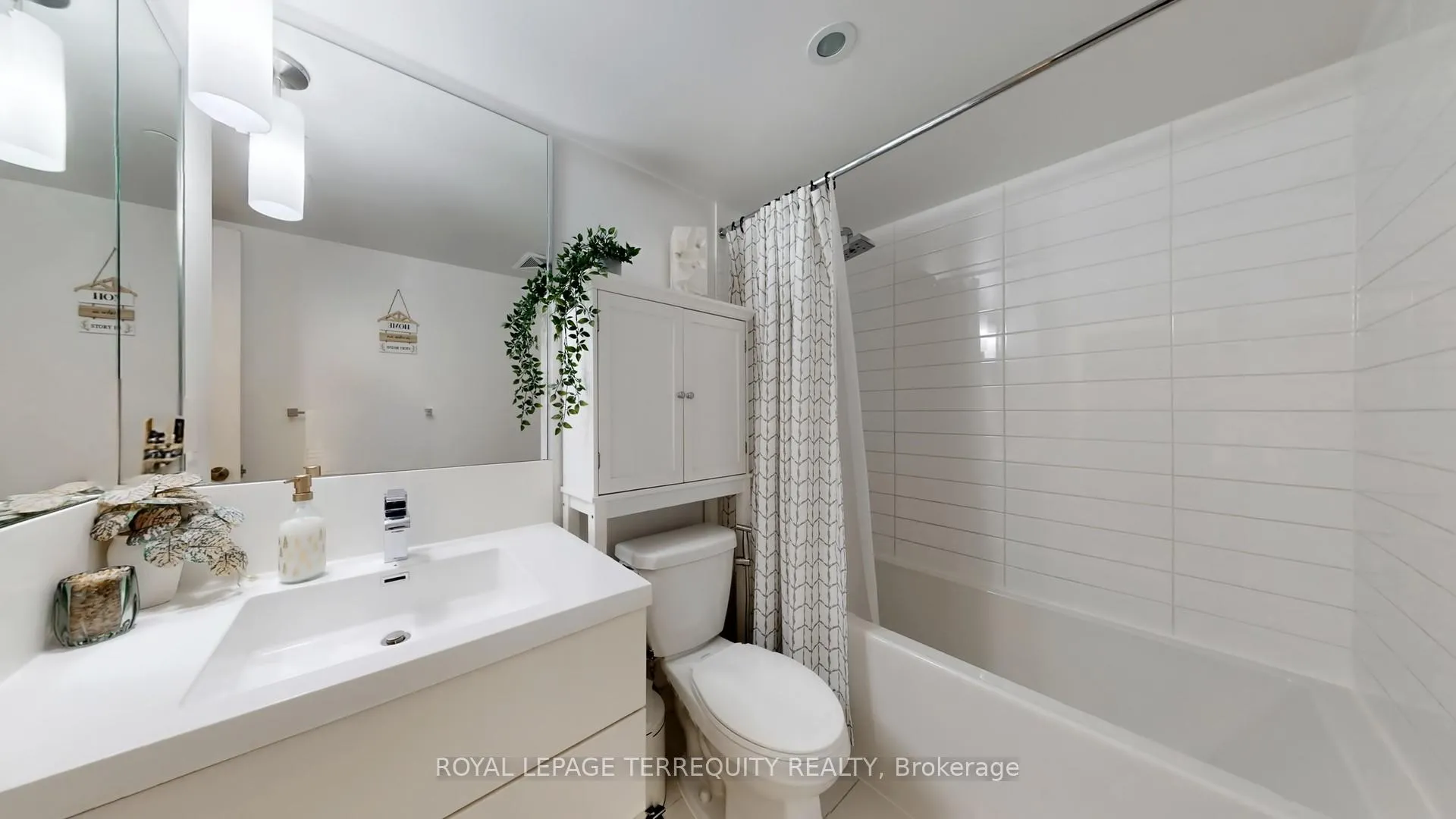 Photo 22 of Unit 1304, 9 Valhalla Inn Road, Etobicoke, Islington-City Centre West — HOMEH