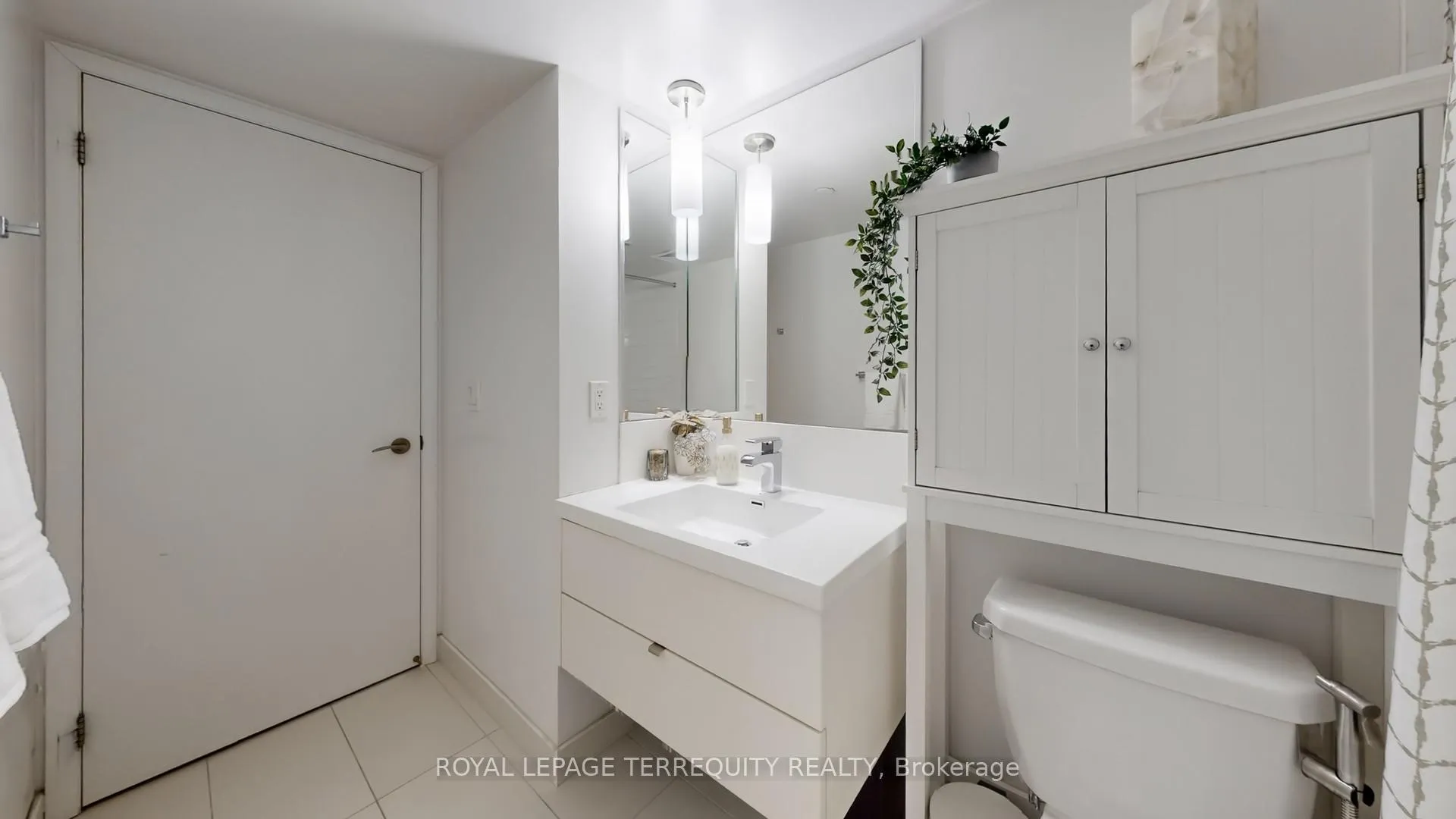 Photo 23 of Unit 1304, 9 Valhalla Inn Road, Etobicoke, Islington-City Centre West — HOMEH