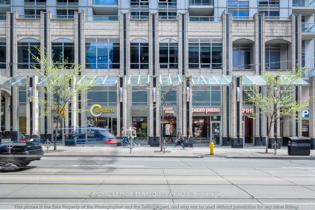 Photo 2 of Unit 3202, 761 Bay Street, Toronto, Bay Street Corridor — HOMEH