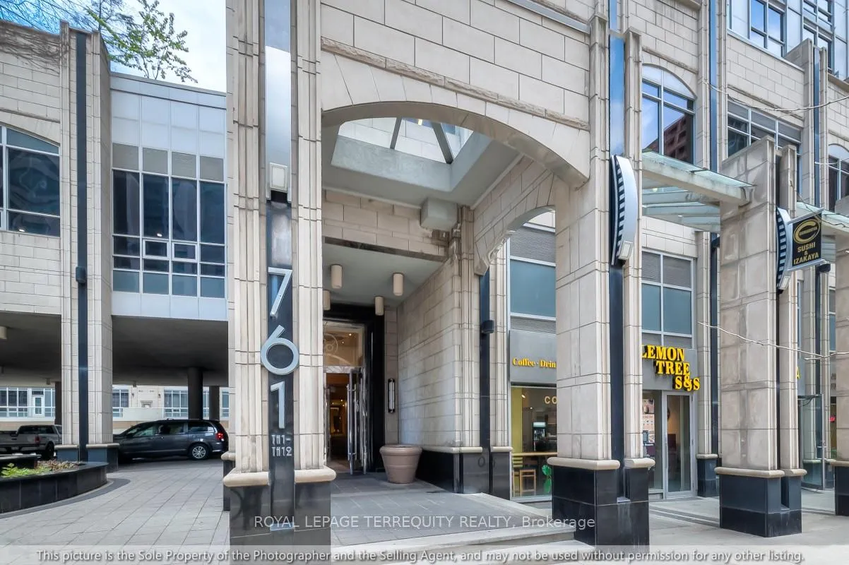 Photo 3 of Unit 3202, 761 Bay Street, Toronto, Bay Street Corridor — HOMEH