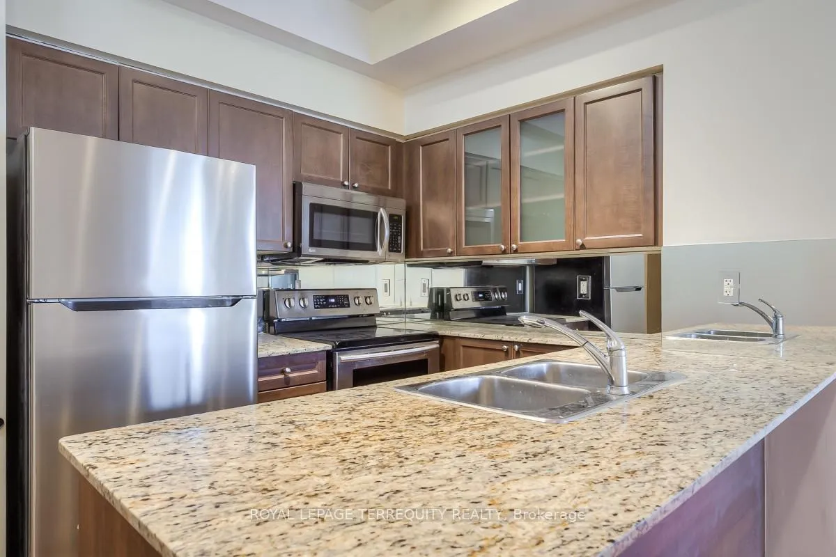 Photo 8 of Unit 3202, 761 Bay Street, Toronto, Bay Street Corridor — HOMEH