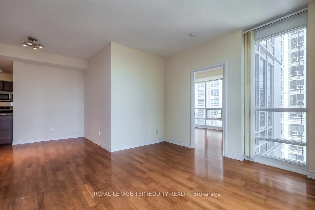 Photo 12 of Unit 3202, 761 Bay Street, Toronto, Bay Street Corridor — HOMEH