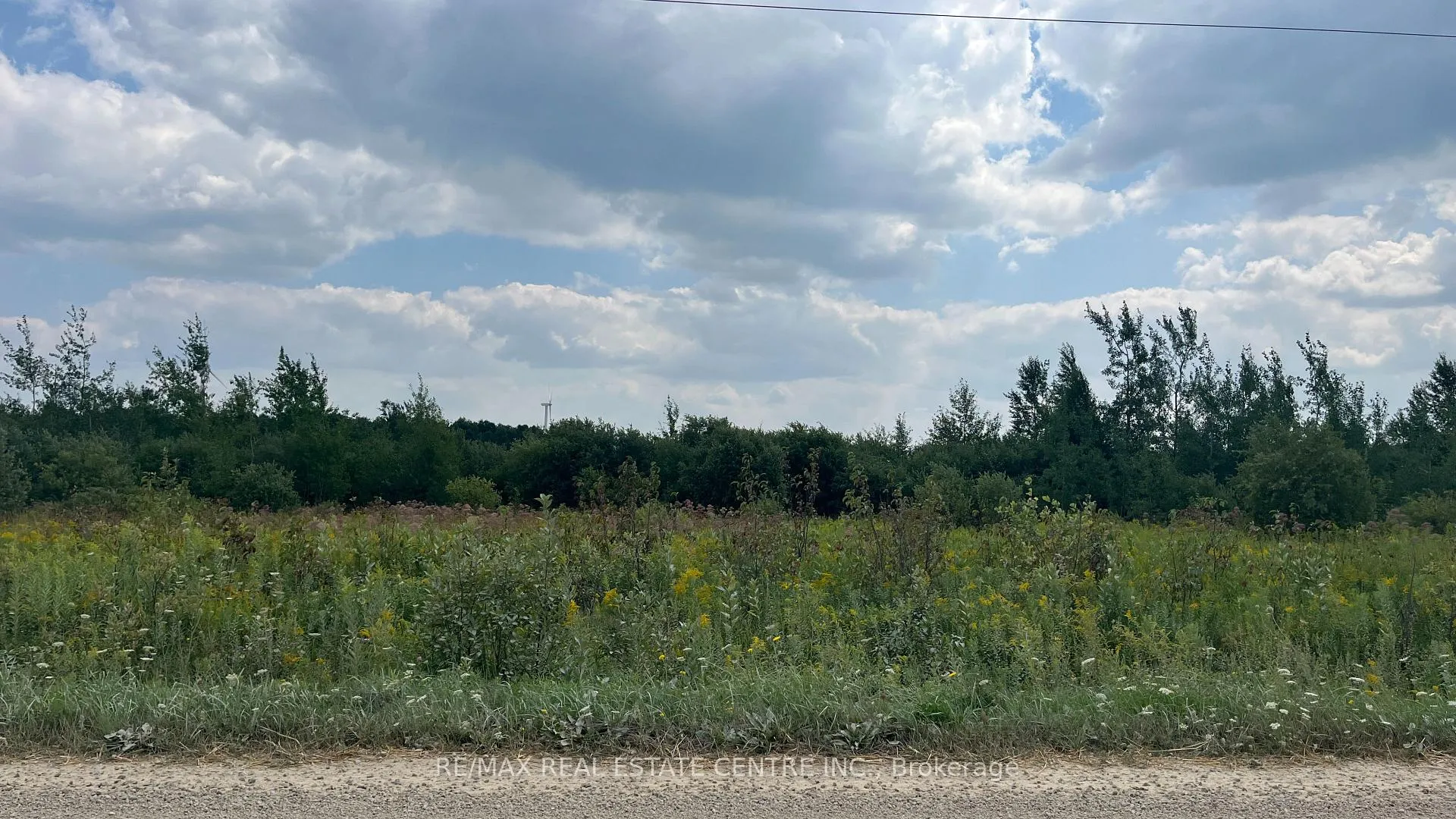 Front of LT18-31 260 Side Road