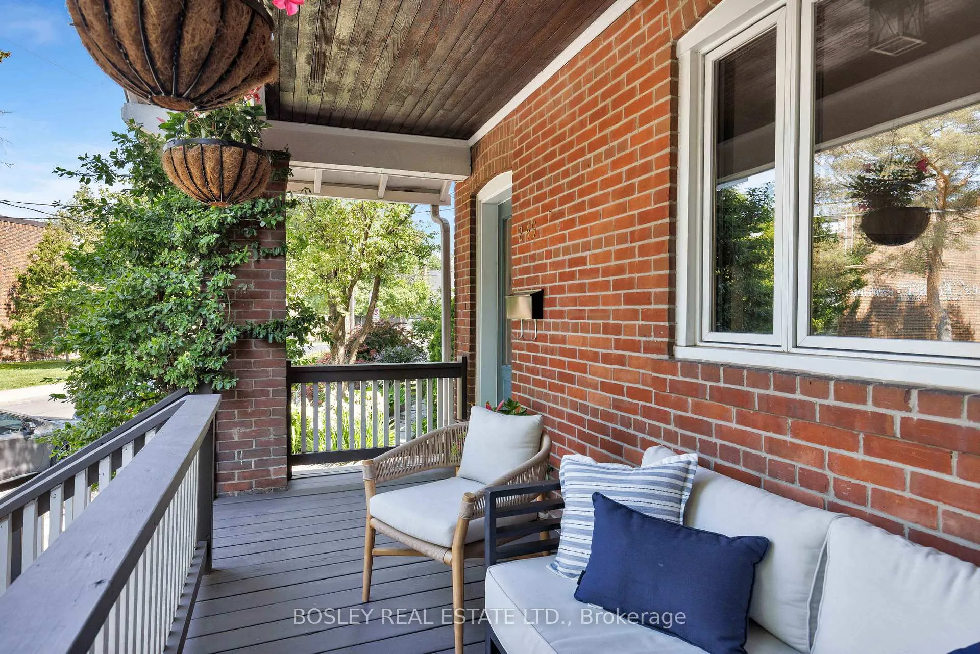 Photo 3 of 249 Gainsborough Road, Toronto, Woodbine Corridor — HOMEH