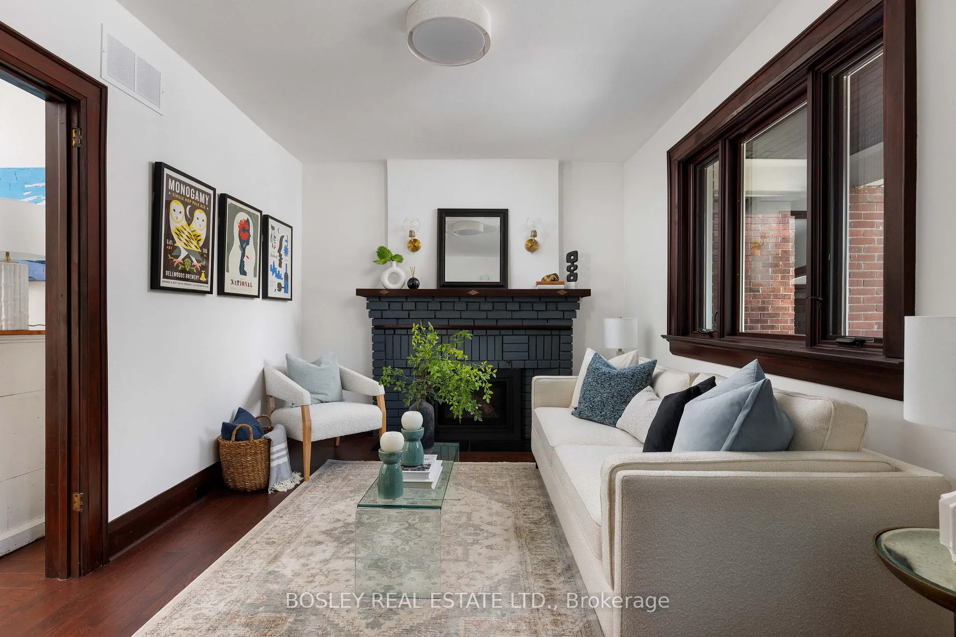 Photo 5 of 249 Gainsborough Road, Toronto, Woodbine Corridor — HOMEH
