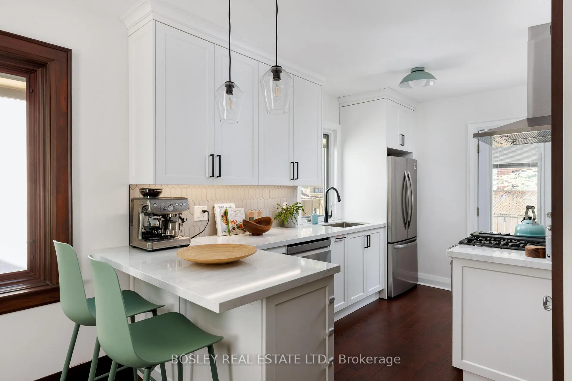 Photo 17 of 249 Gainsborough Road, Toronto, Woodbine Corridor — HOMEH