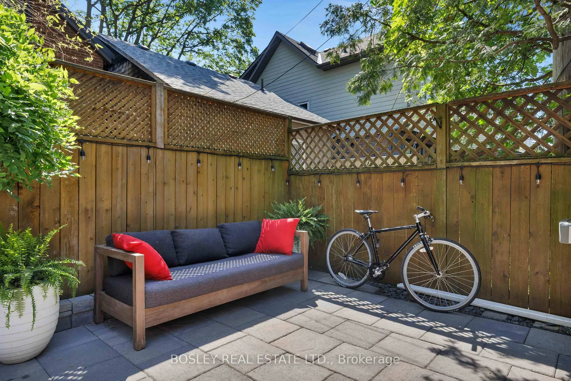 Photo 34 of 249 Gainsborough Road, Toronto, Woodbine Corridor — HOMEH