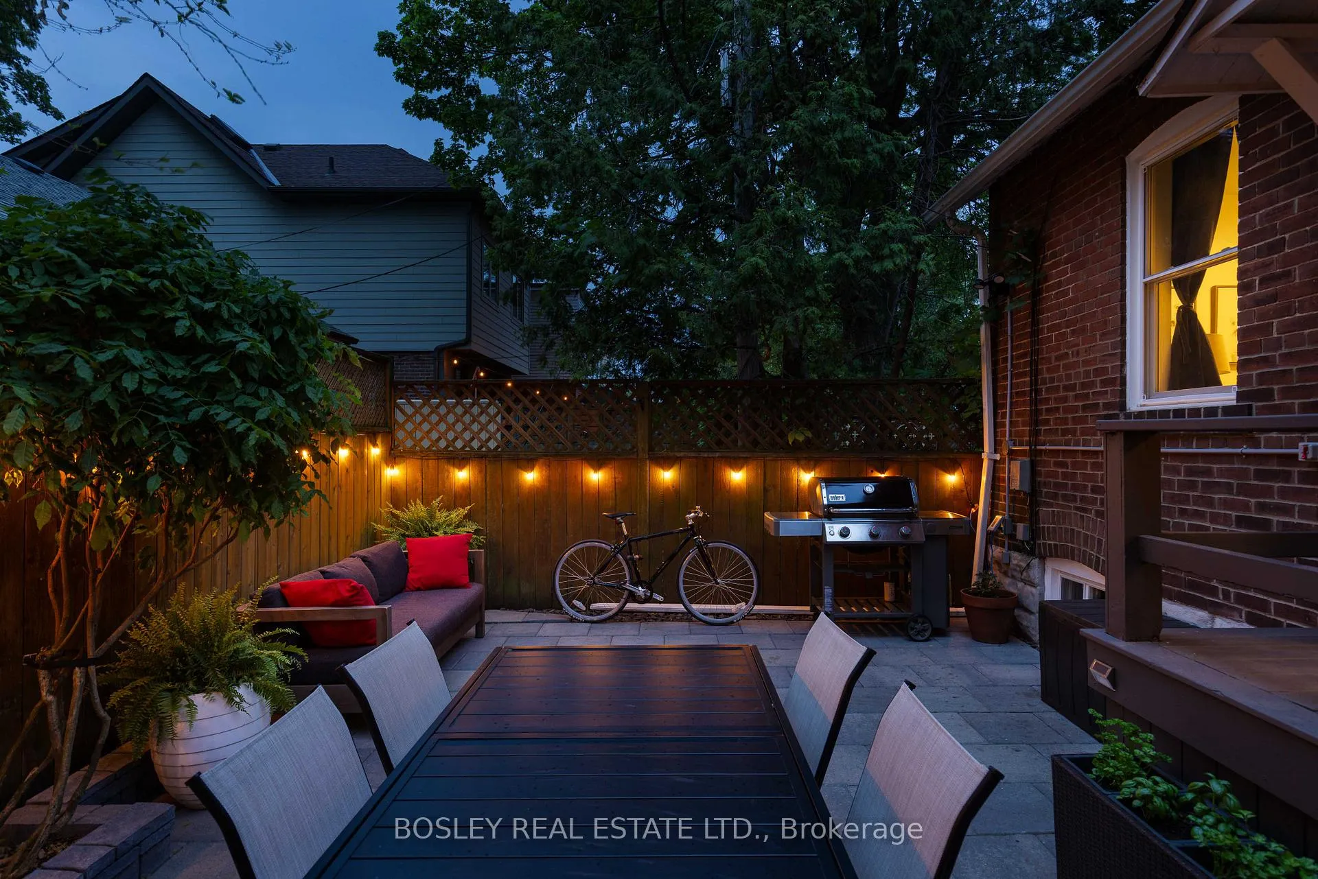 Photo 37 of 249 Gainsborough Road, Toronto, Woodbine Corridor — HOMEH