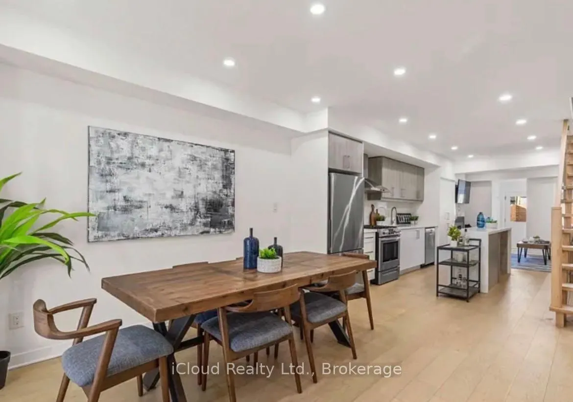 Photo 18 of 386 Coxwell Avenue, Toronto, Greenwood-Coxwell — HOMEH