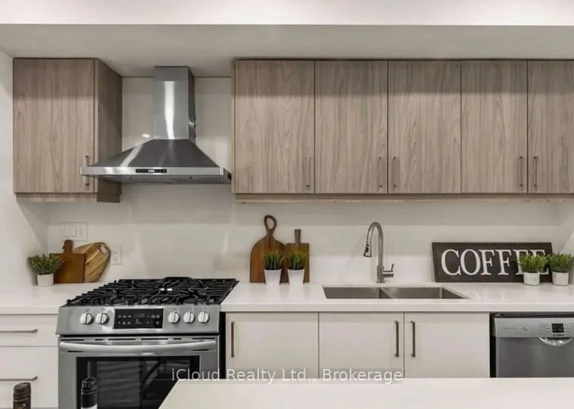 Photo 19 of 386 Coxwell Avenue, Toronto, Greenwood-Coxwell — HOMEH