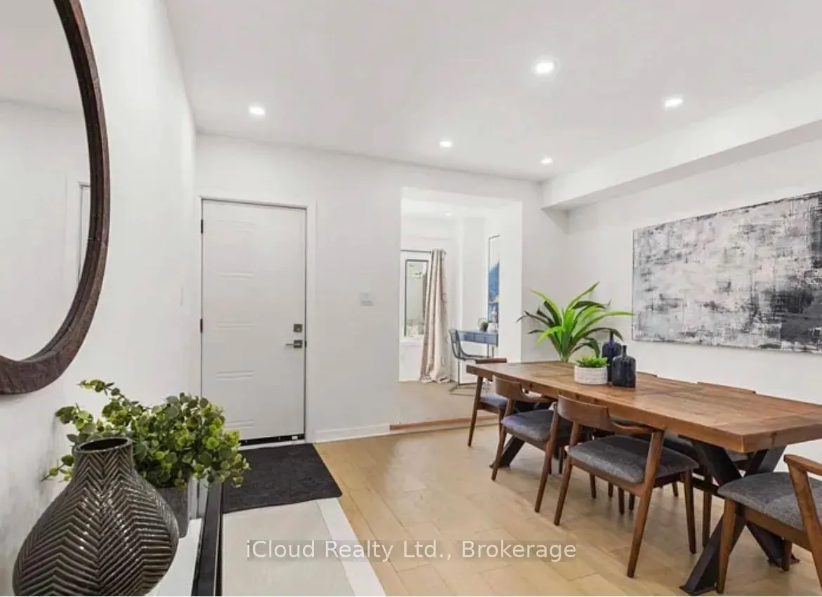 Photo 21 of 386 Coxwell Avenue, Toronto, Greenwood-Coxwell — HOMEH
