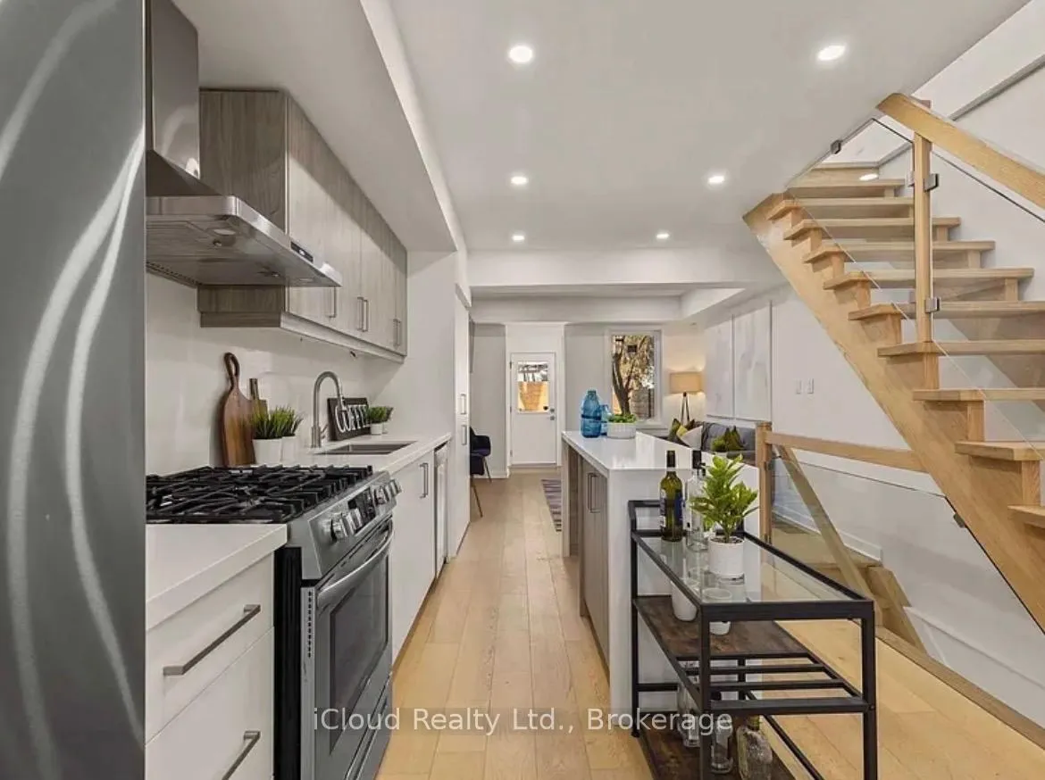 Photo 25 of 386 Coxwell Avenue, Toronto, Greenwood-Coxwell — HOMEH