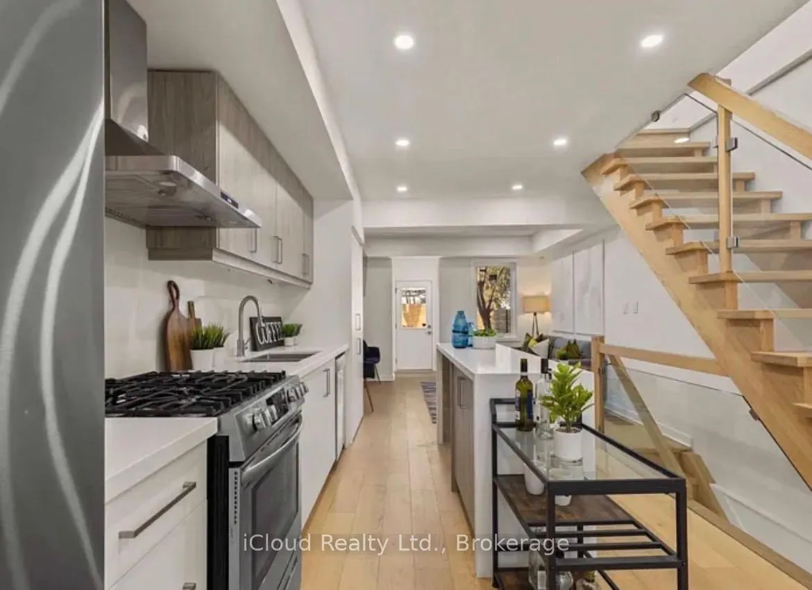 Photo 28 of 386 Coxwell Avenue, Toronto, Greenwood-Coxwell — HOMEH