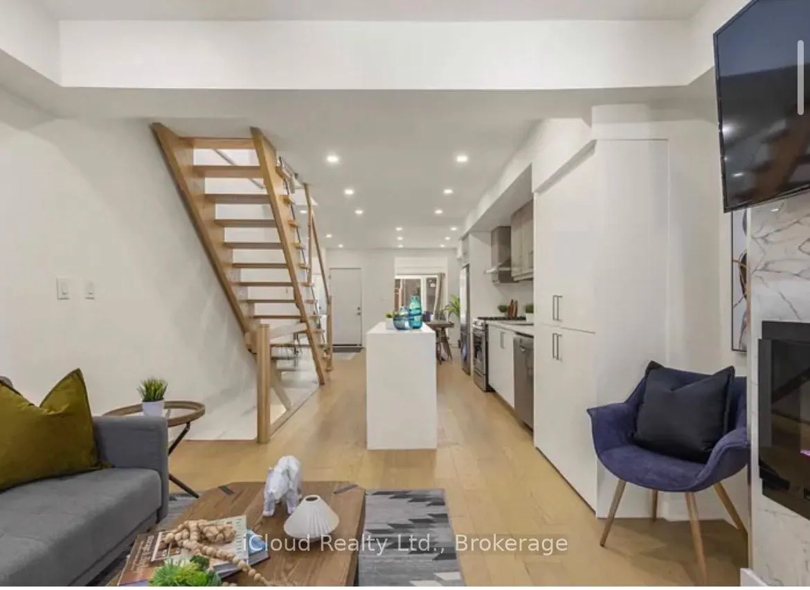 Photo 30 of 386 Coxwell Avenue, Toronto, Greenwood-Coxwell — HOMEH