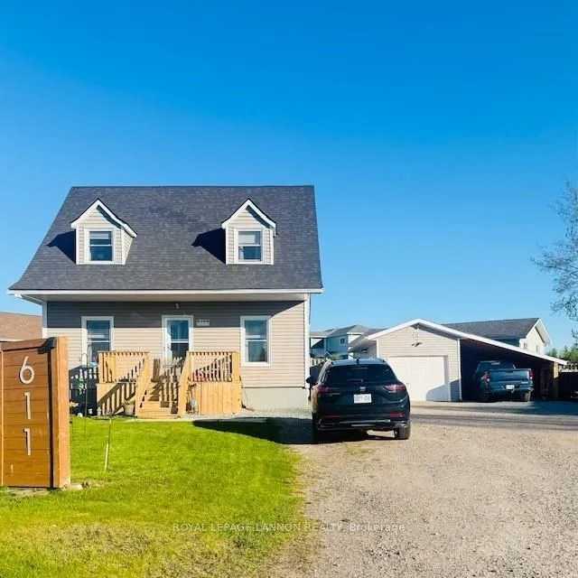 Photo 1 of 611 Daneff Crescent, Greenstone — HOMEH
