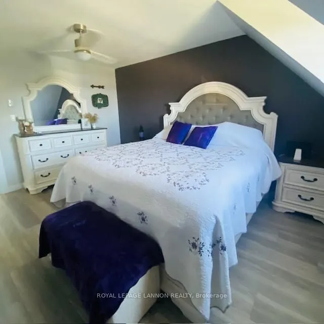 Photo 9 of 611 Daneff Crescent, Greenstone — HOMEH