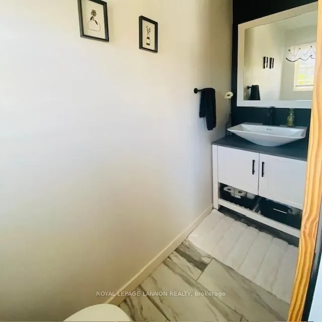 Photo 14 of 611 Daneff Crescent, Greenstone — HOMEH