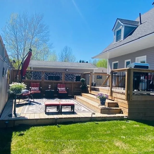Photo 19 of 611 Daneff Crescent, Greenstone — HOMEH