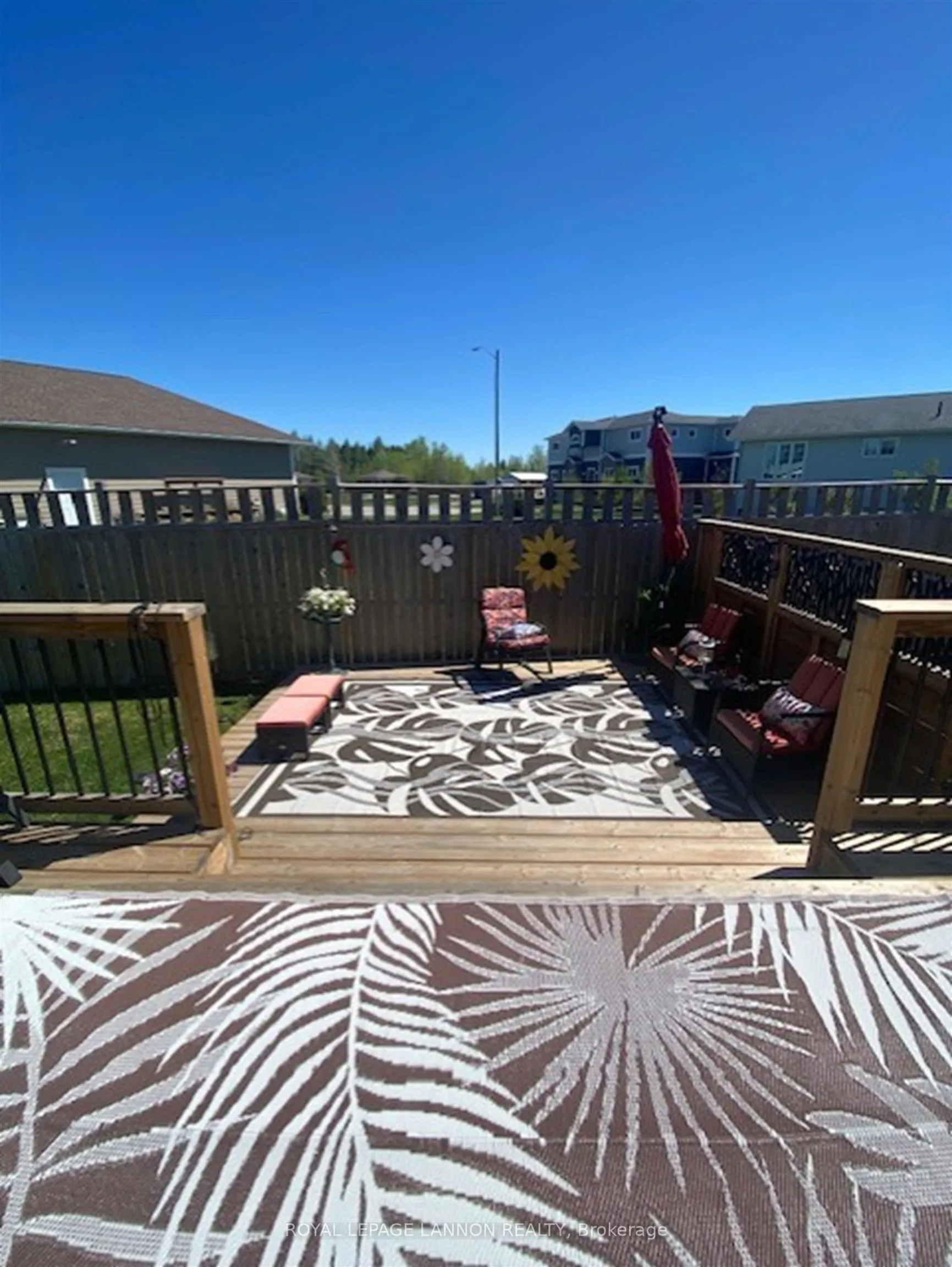 Photo 20 of 611 Daneff Crescent, Greenstone — HOMEH