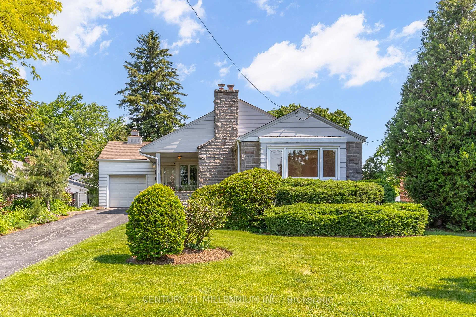 Photo 1 of 99 Sunning Hill Avenue, Hamilton, Sunninghill — HOMEH