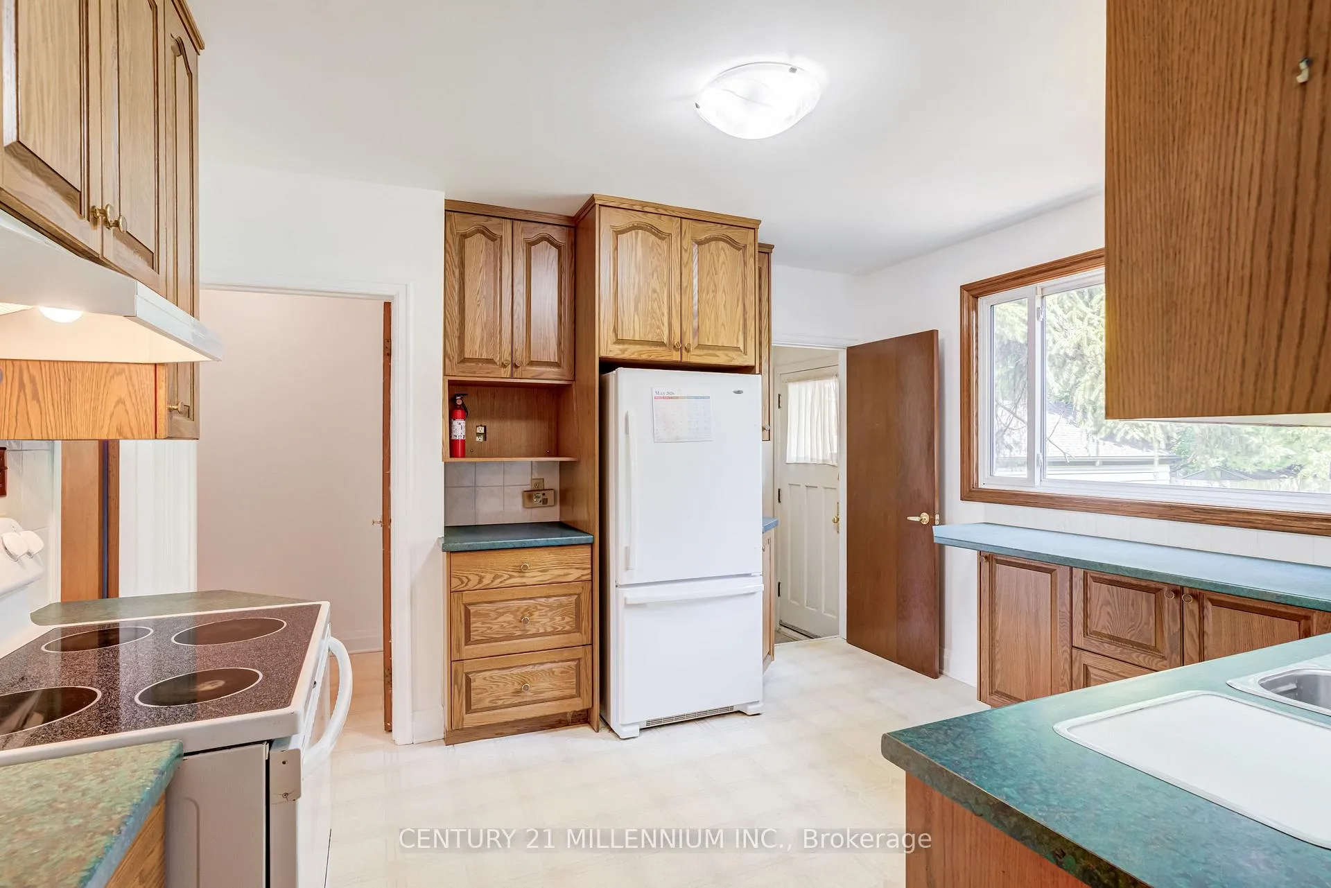 Photo 13 of 99 Sunning Hill Avenue, Hamilton, Sunninghill — HOMEH