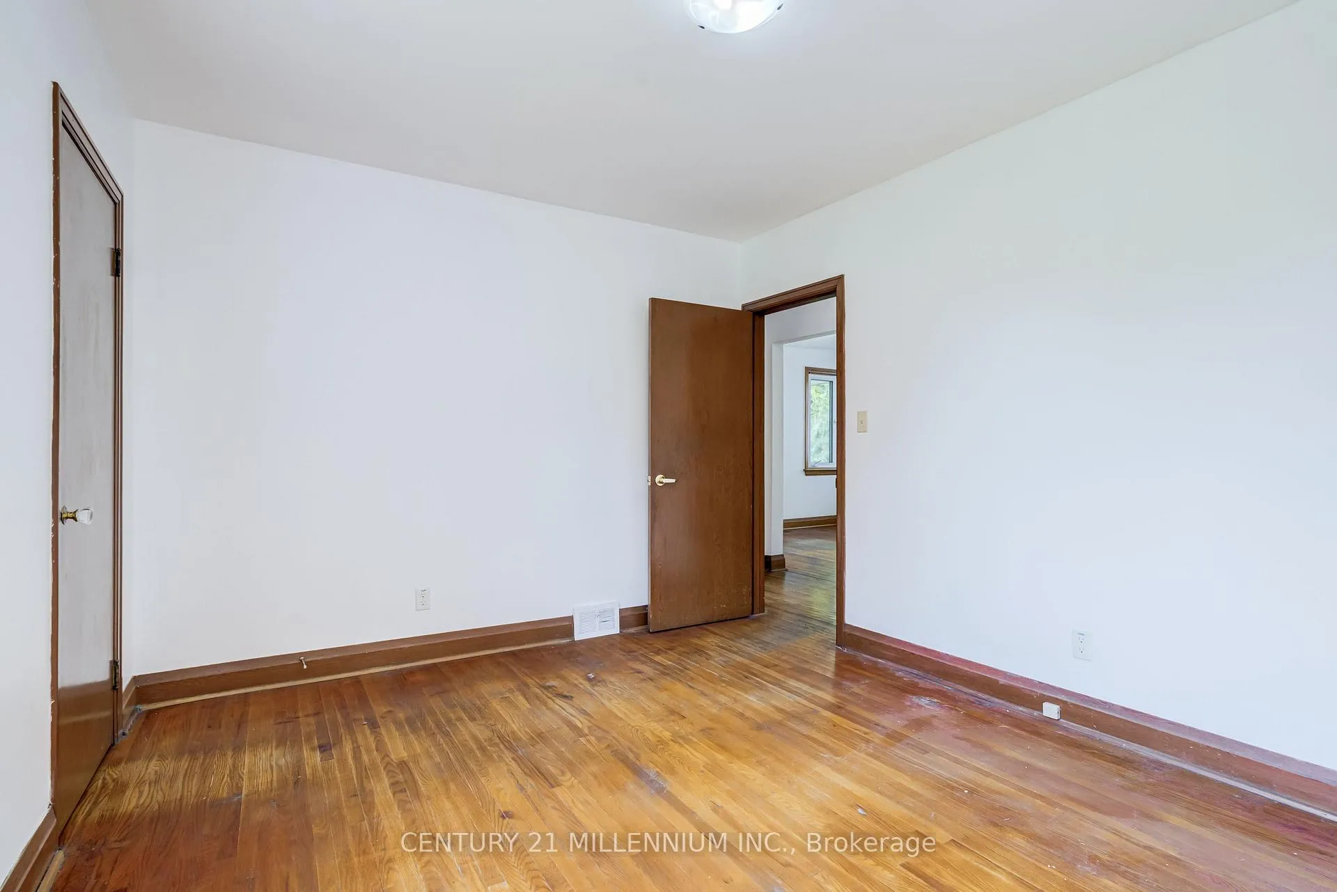 Photo 16 of 99 Sunning Hill Avenue, Hamilton, Sunninghill — HOMEH