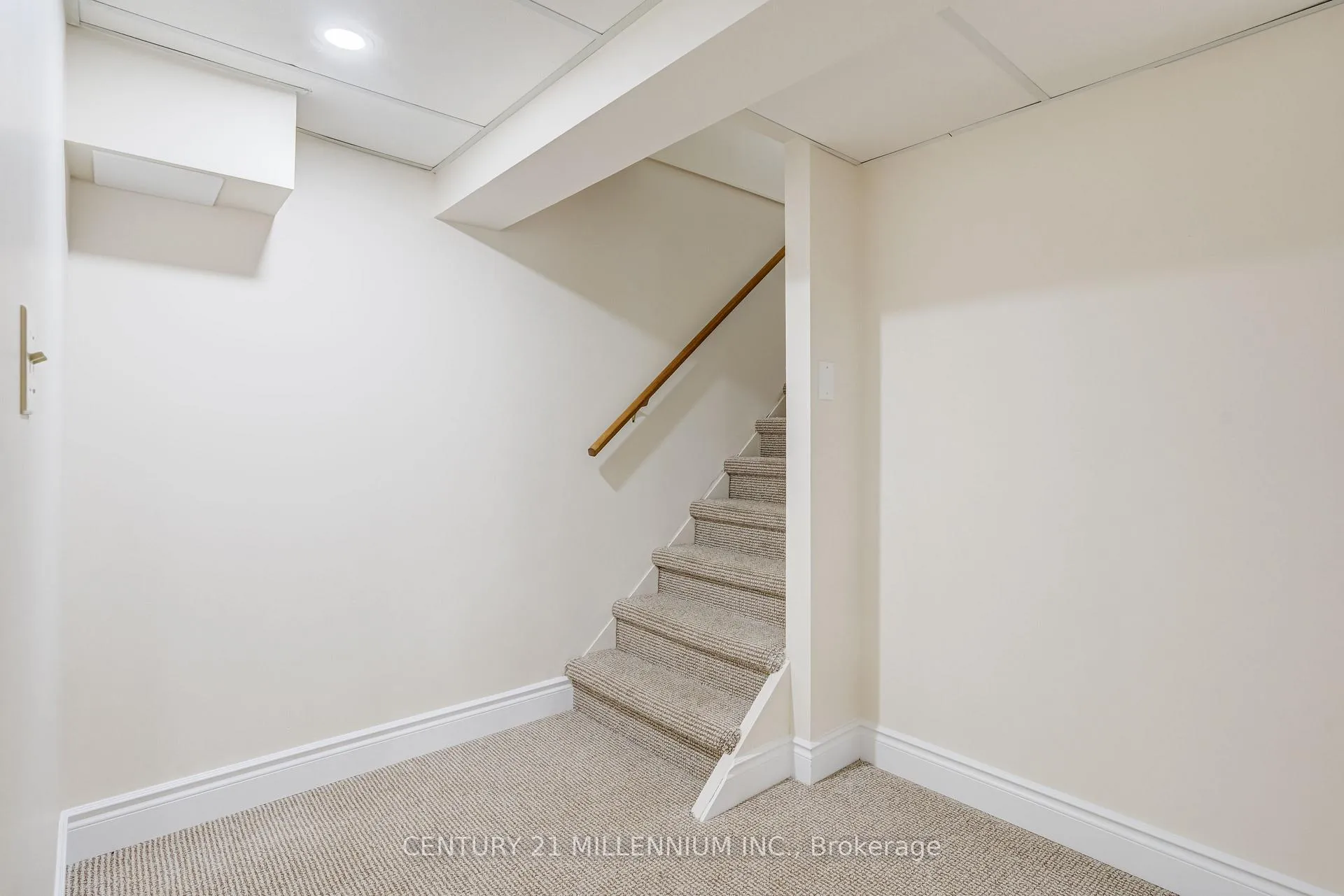 Photo 22 of 99 Sunning Hill Avenue, Hamilton, Sunninghill — HOMEH