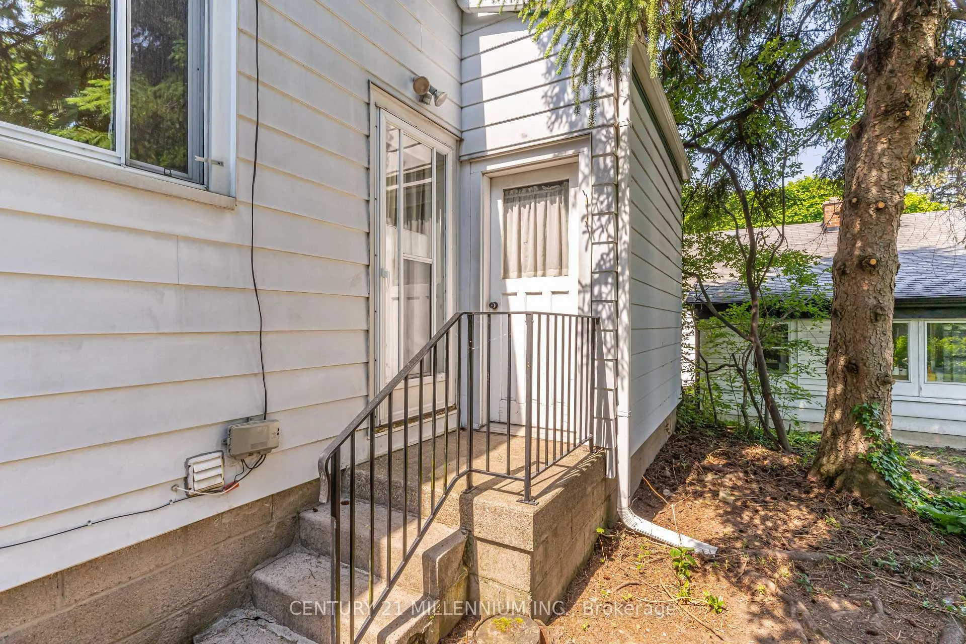 Photo 34 of 99 Sunning Hill Avenue, Hamilton, Sunninghill — HOMEH