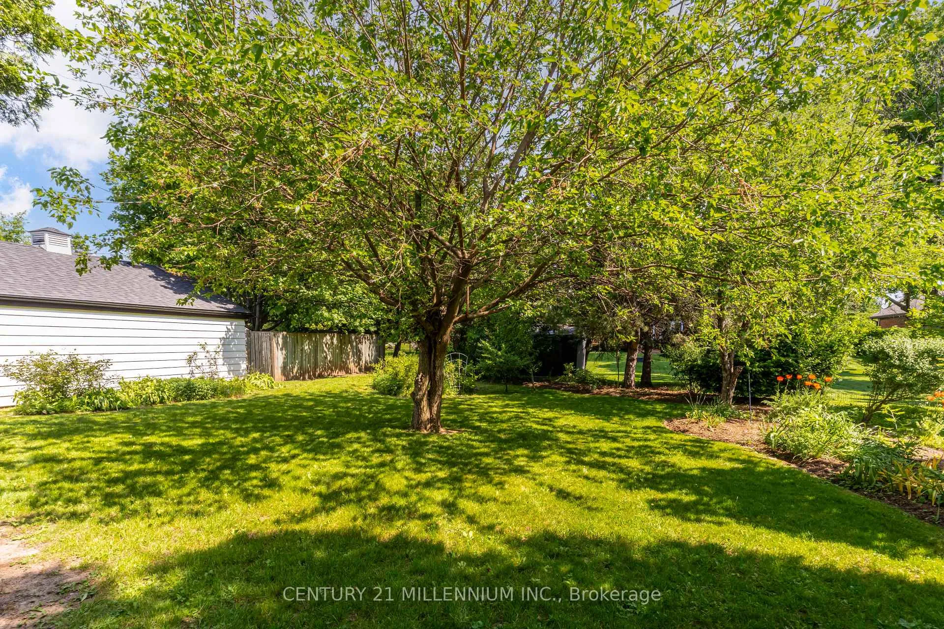 Photo 38 of 99 Sunning Hill Avenue, Hamilton, Sunninghill — HOMEH