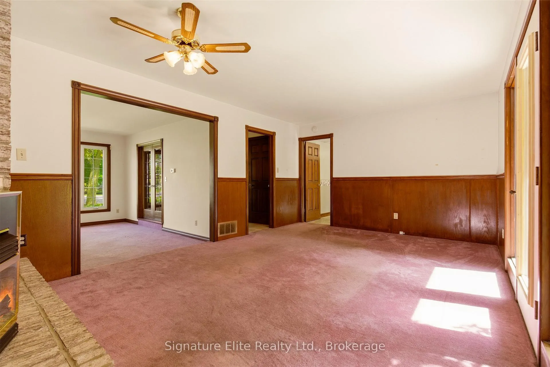 Photo 10 of 302 Parkside Drive, Hamilton, Waterdown — HOMEH