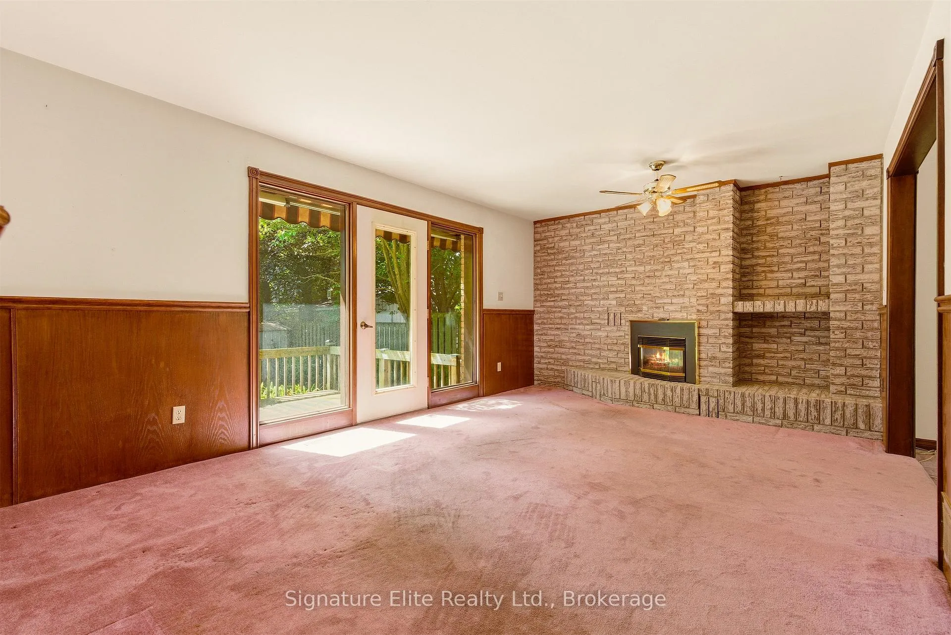 Photo 11 of 302 Parkside Drive, Hamilton, Waterdown — HOMEH