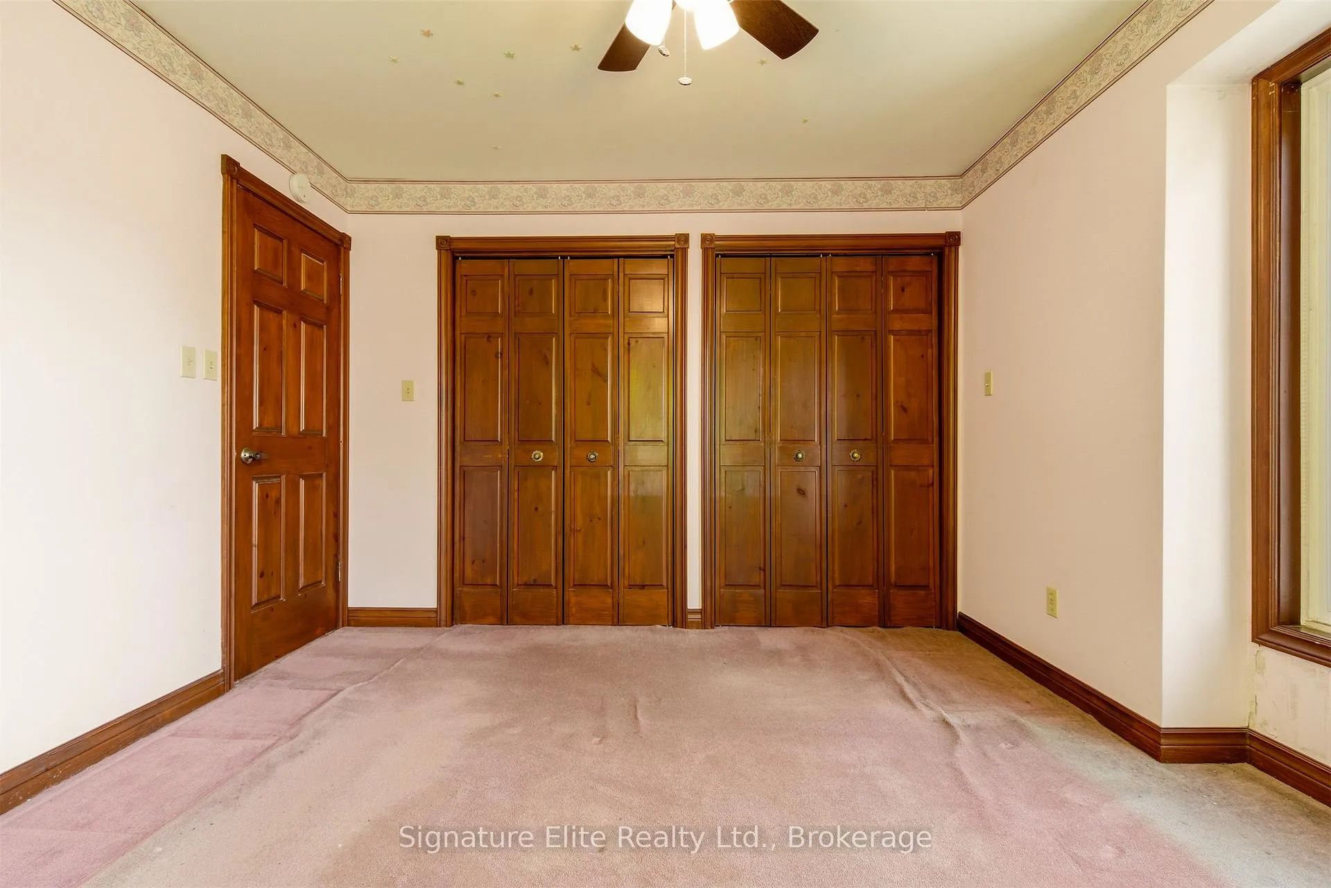 Photo 30 of 302 Parkside Drive, Hamilton, Waterdown — HOMEH