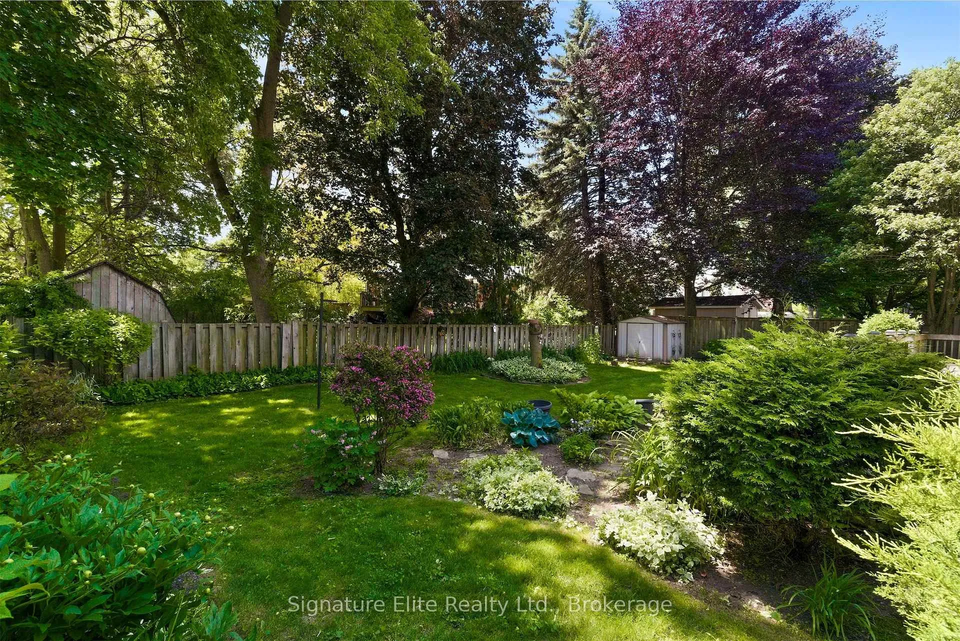 Photo 33 of 302 Parkside Drive, Hamilton, Waterdown — HOMEH