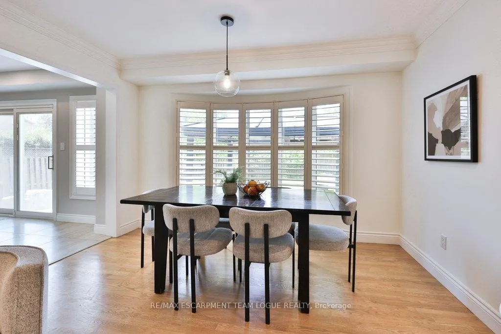Photo 10 of 2266 Elmside Crescent, Burlington, Orchard — HOMEH