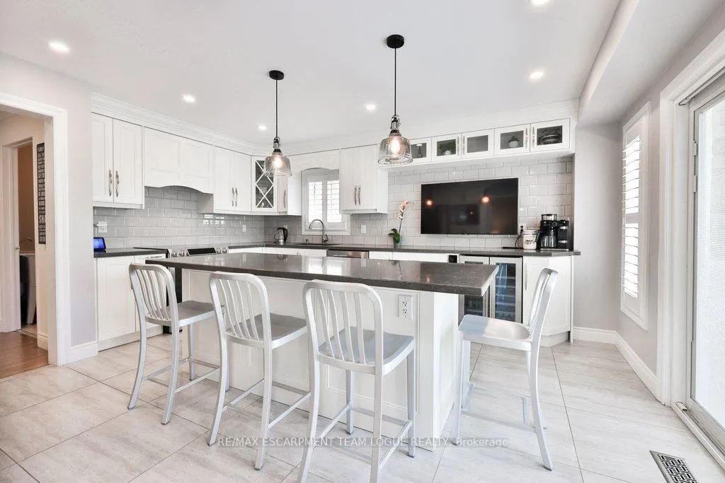 Photo 11 of 2266 Elmside Crescent, Burlington, Orchard — HOMEH