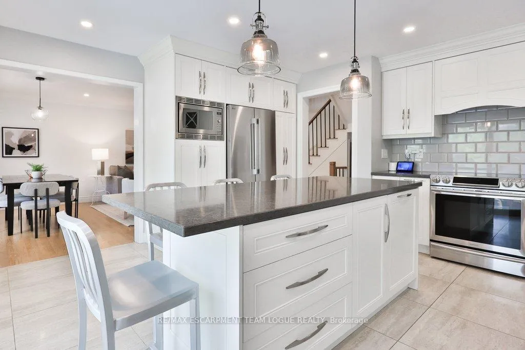 Photo 14 of 2266 Elmside Crescent, Burlington, Orchard — HOMEH