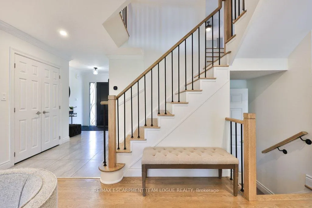 Photo 17 of 2266 Elmside Crescent, Burlington, Orchard — HOMEH