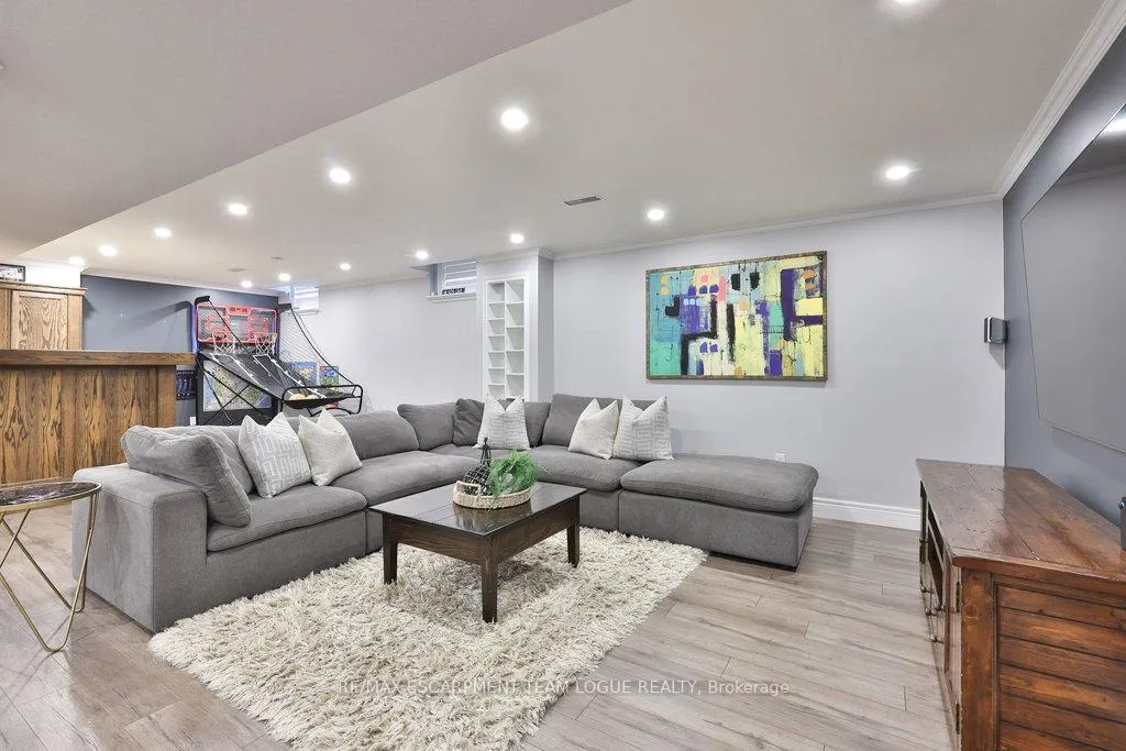 Photo 31 of 2266 Elmside Crescent, Burlington, Orchard — HOMEH
