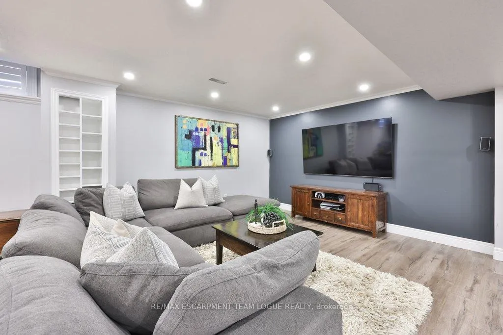 Photo 32 of 2266 Elmside Crescent, Burlington, Orchard — HOMEH