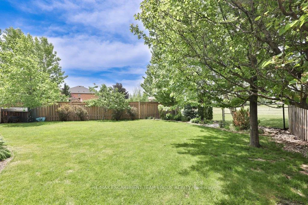 Photo 37 of 2266 Elmside Crescent, Burlington, Orchard — HOMEH