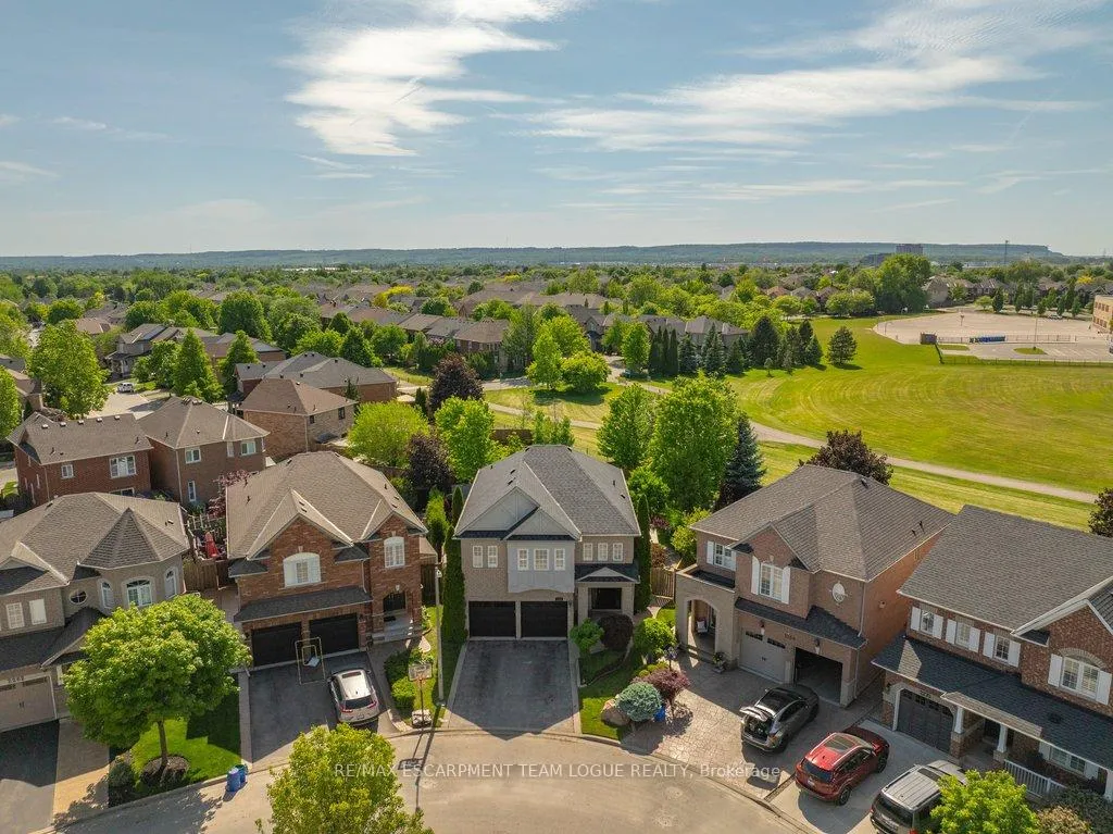 Photo 39 of 2266 Elmside Crescent, Burlington, Orchard — HOMEH