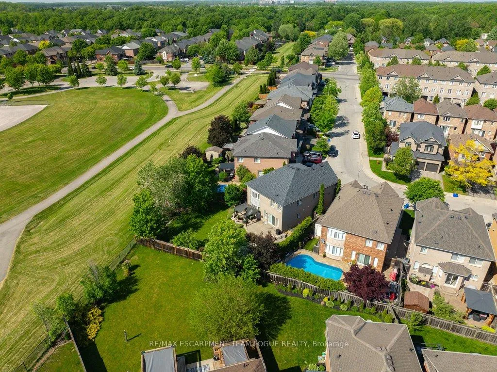 Photo 42 of 2266 Elmside Crescent, Burlington, Orchard — HOMEH
