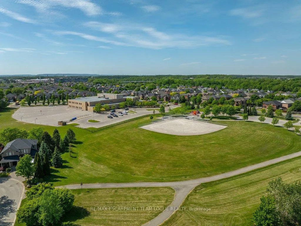 Photo 43 of 2266 Elmside Crescent, Burlington, Orchard — HOMEH