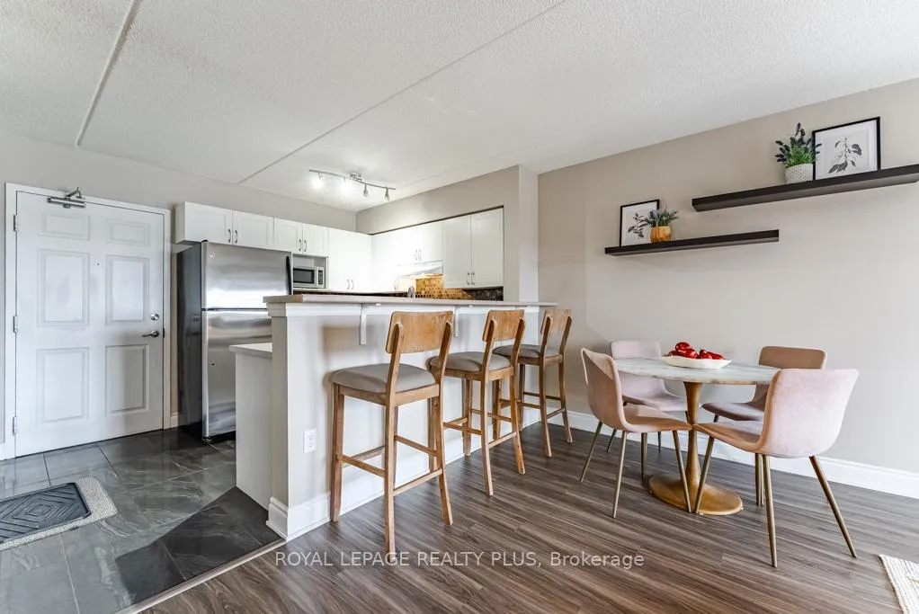 Photo 5 of Unit 309, 1370 Main Street E, Milton, Dempsey — HOMEH