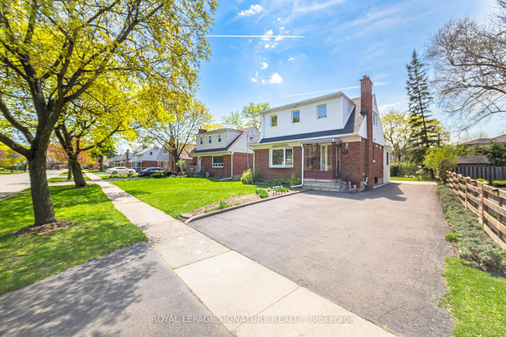 Front of 18 Erlesmere Avenue
