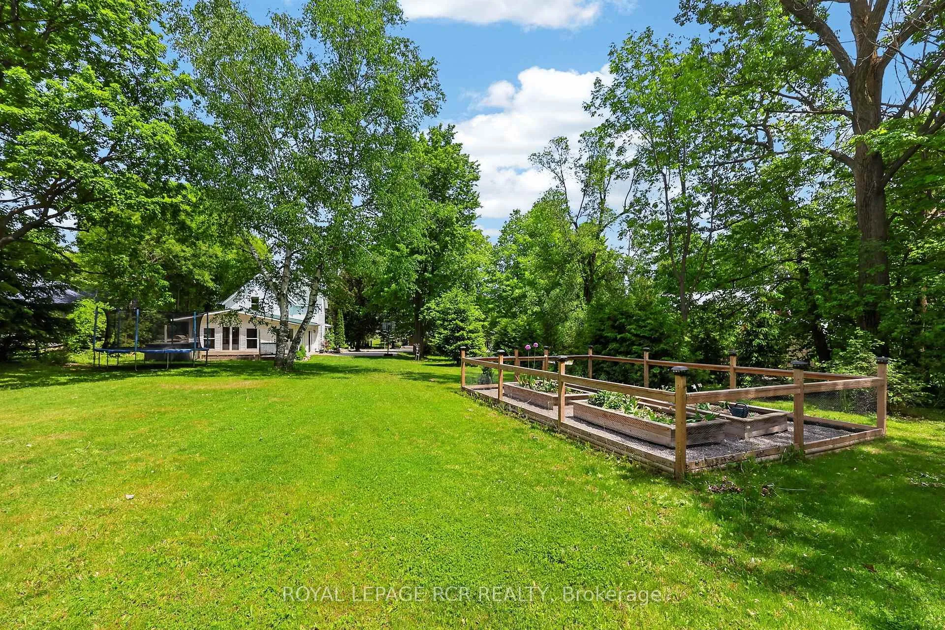Photo 43 of 20000 Main Street, Caledon, Alton — HOMEH