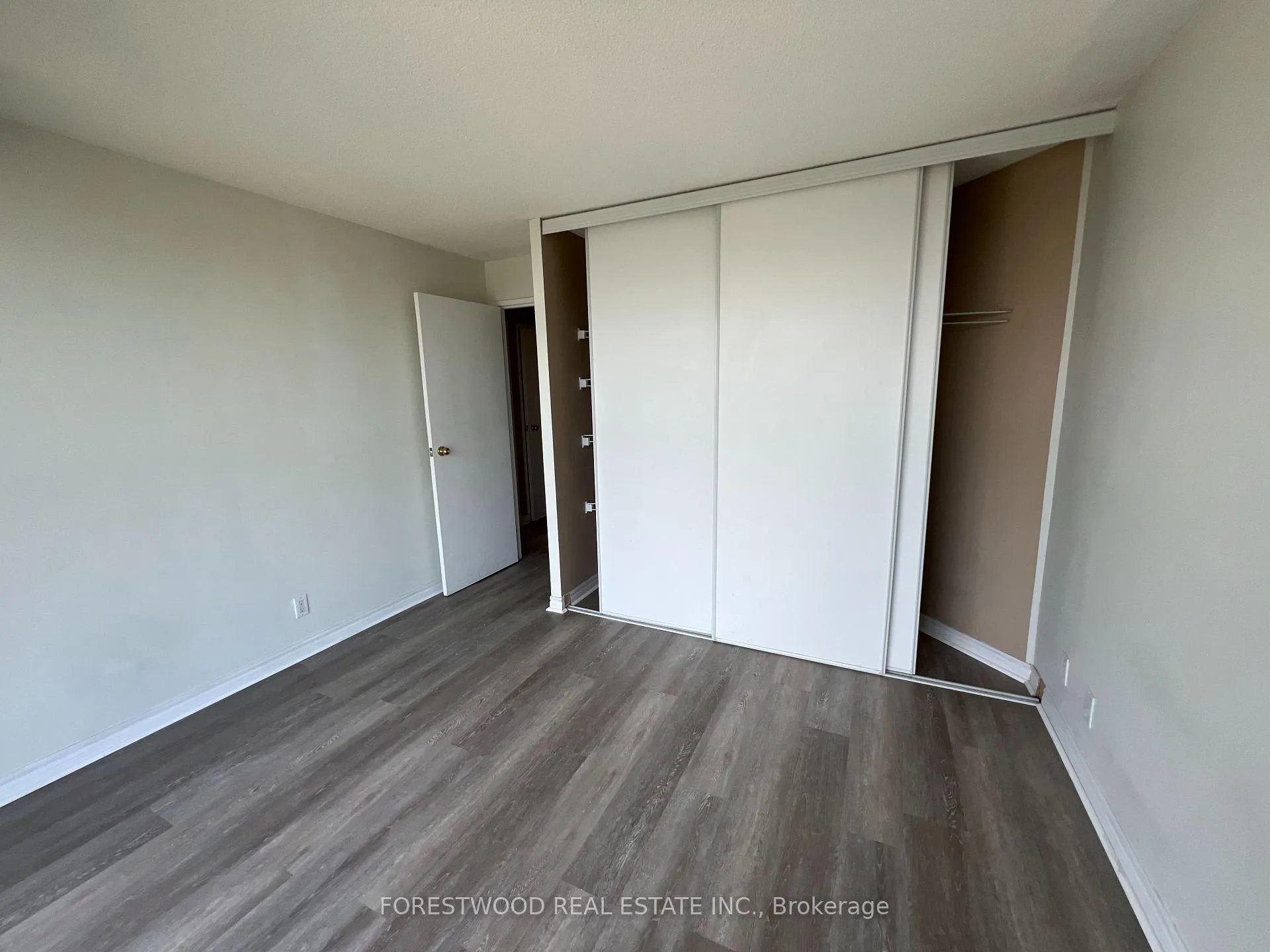Photo 17 of Unit 711, 35 Trailwood Drive, Mississauga, Hurontario — HOMEH