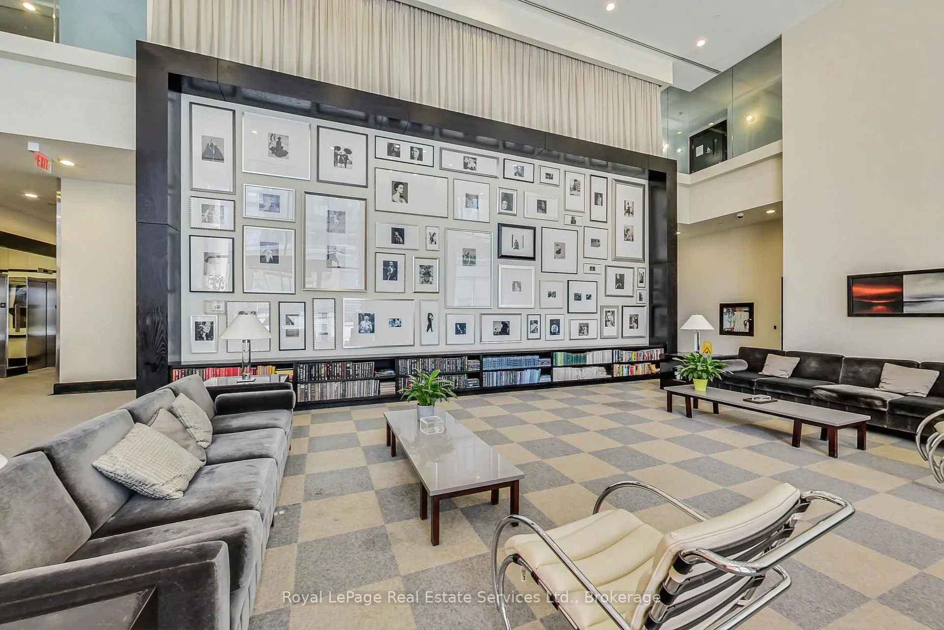 Photo 2 of Unit 402, 438 King Street W, Toronto, Waterfront Communities — HOMEH
