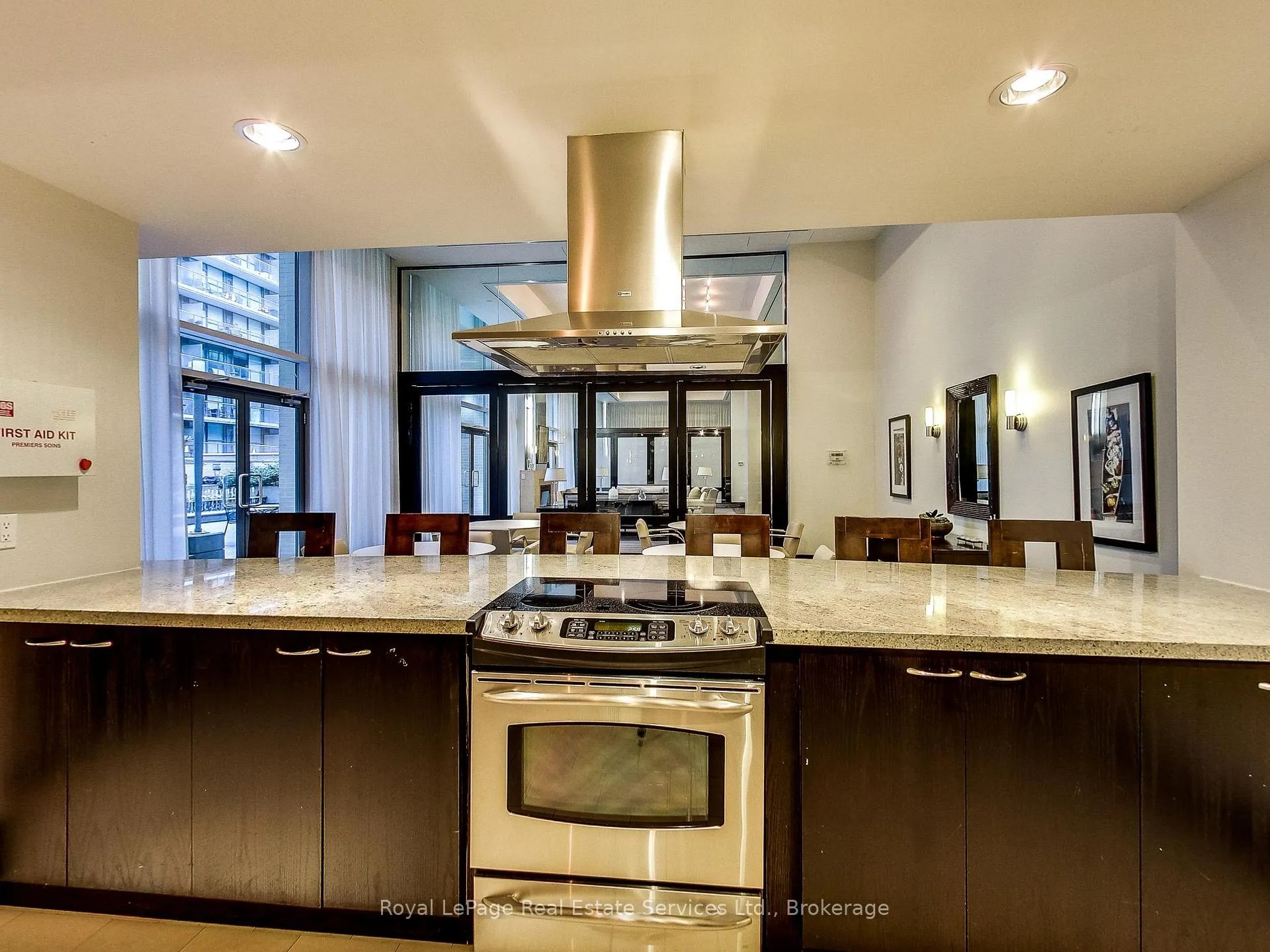 Photo 31 of Unit 402, 438 King Street W, Toronto, Waterfront Communities — HOMEH