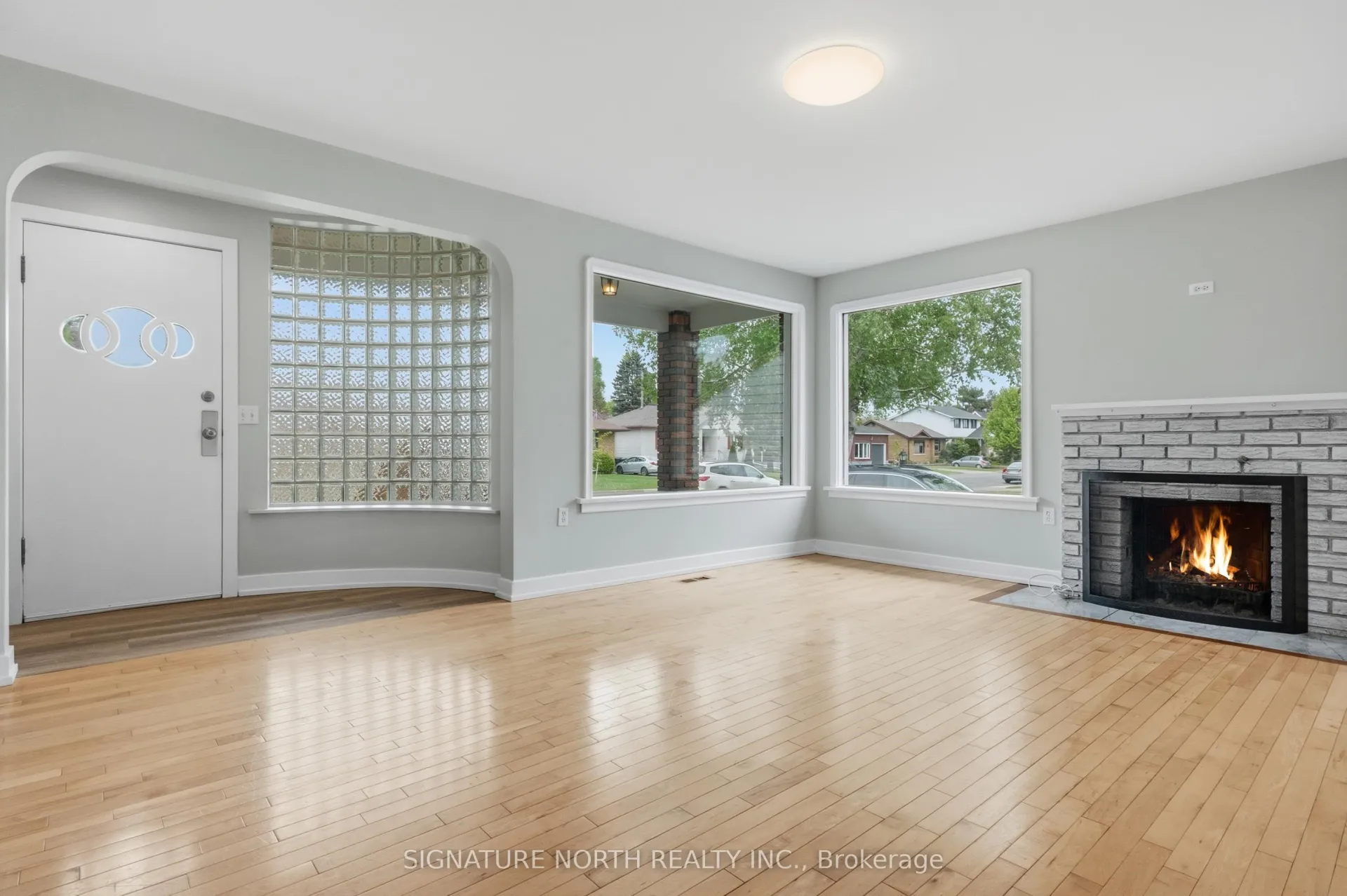 Photo 9 of 1830 Murray Avenue, Thunder Bay, Hyde Park — HOMEH